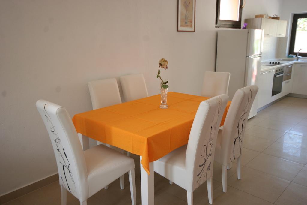 Apartments Karabaic Krk Krk Town Szoba fotó