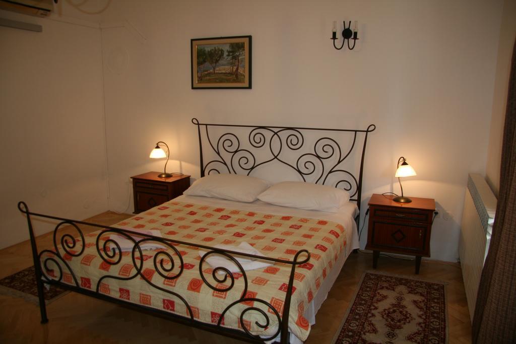 Apartments Karabaic Krk Krk Town Kültér fotó